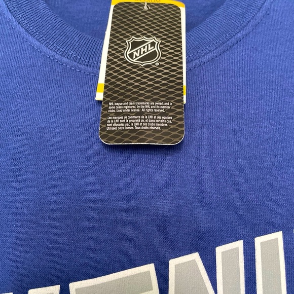 NWT LIGHTNING HOCKEY LEAGUE M TEE T-SHIRT OFFICIAL LICENSED PRODUCT DARK BLUE - Picture 3 of 5